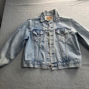 Vintage Levis 70506 0213 Denim Trucker Jacket Light Wash Made in USA Mens XL